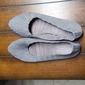 Stretchy Gray Sketchers Flats